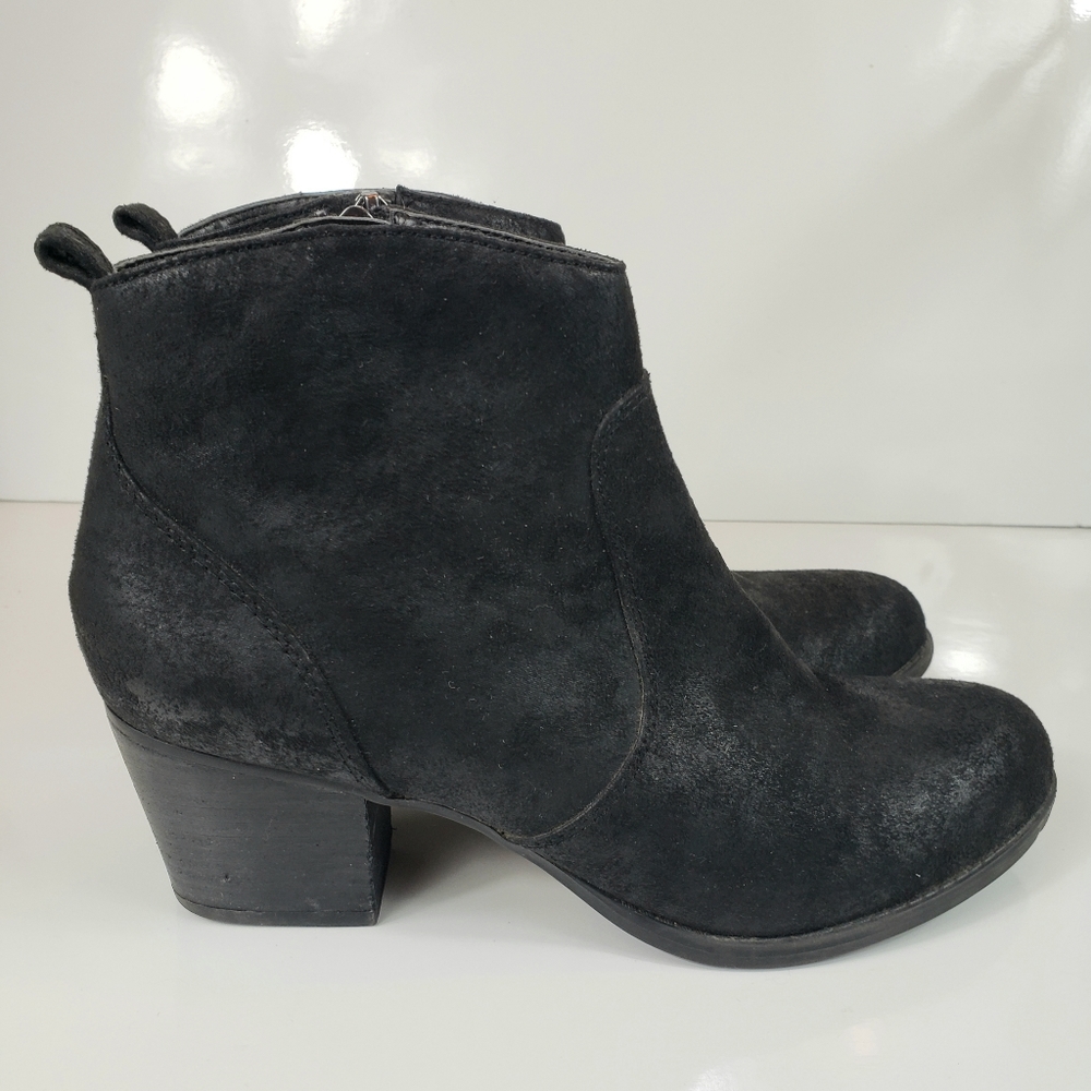 Franco Sarto black brushed leather bootie sz 7
